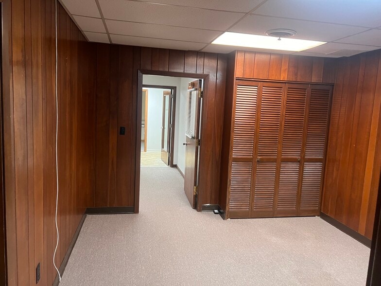 More Photos Of 309 N Main St, Salisbury Office Residential For Sale