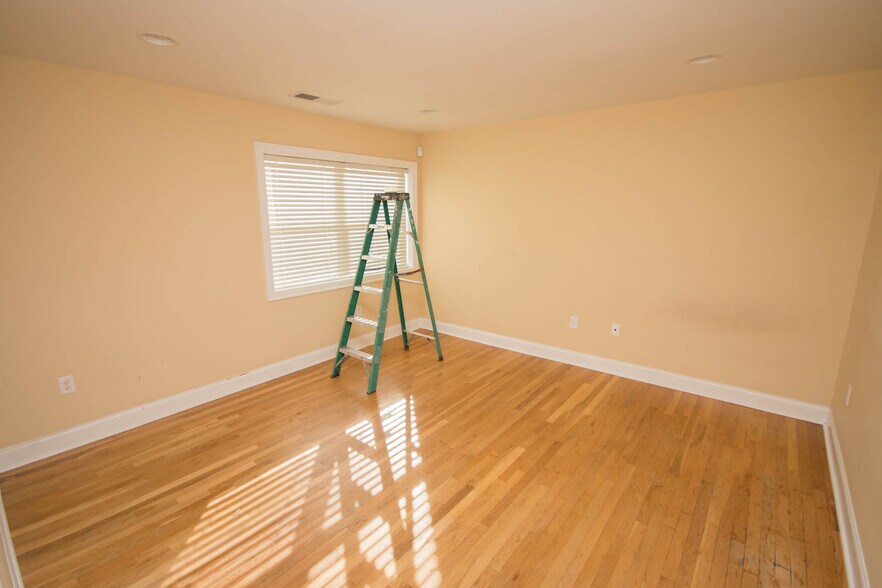 More Photos Of 2642 Loganville Hwy, Grayson Office Residential For Sale