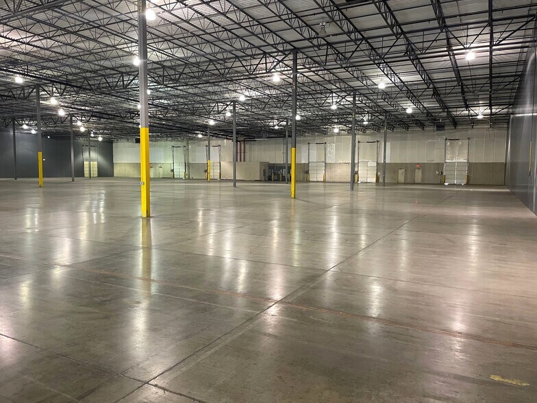 More Photos Of 2901-2941 S Gettysburg Ave, Dayton Warehouse For Lease