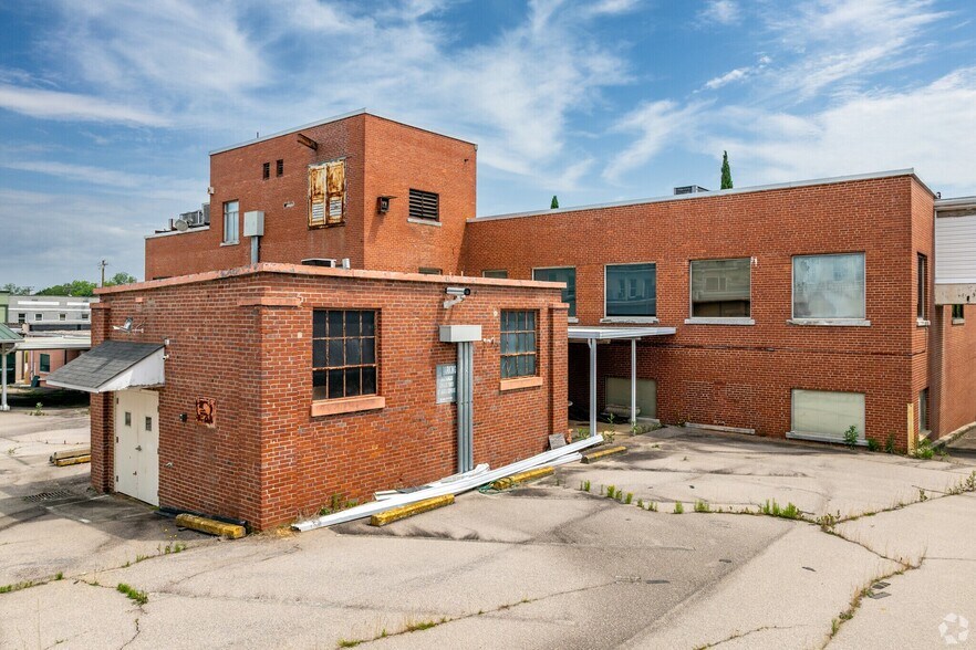 More Photos Of 210 S White St, Lancaster General Retail For Sale