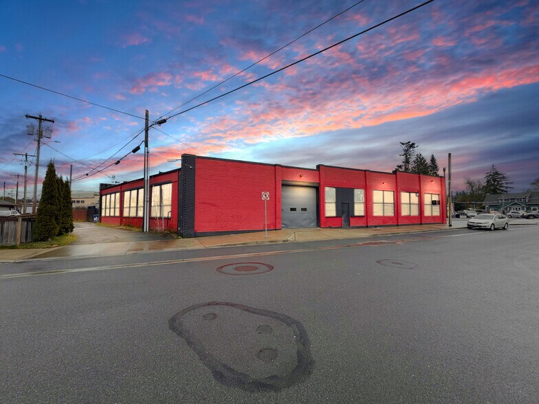 More Photos Of 225 W Main St, Monroe General Retail For Sale