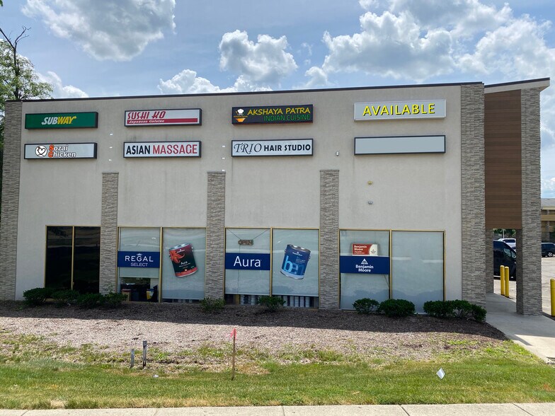 More Photos Of 30693-30711 W 12 Mile Rd, Farmington Hills Storefront For Lease