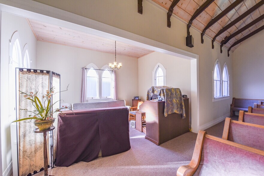 More Photos Of 65 N Washington St, Sonora Religious Facility For Sale