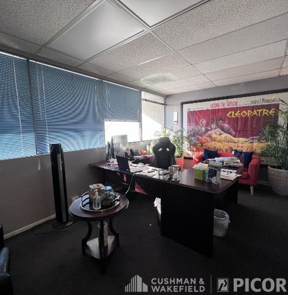 More Photos Of 2819 E Broadway Blvd, Tucson Office Residential For Sale