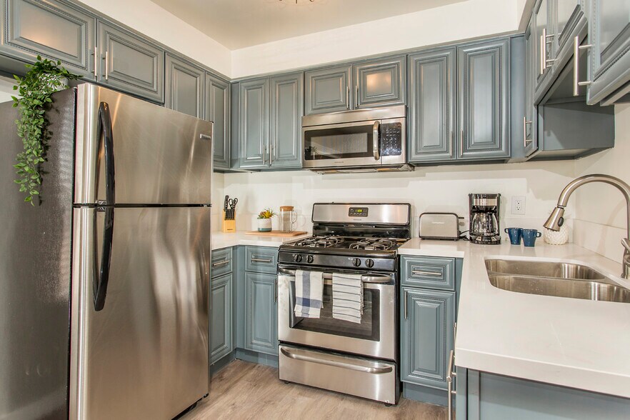 More Photos Of 12128 Ramona Ave, Hawthorne Apartments For Sale