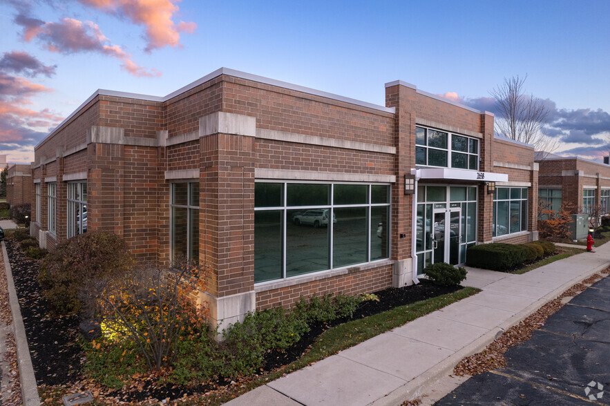 Primary Photo Of 2638 Patriot Blvd, Glenview Office For Lease