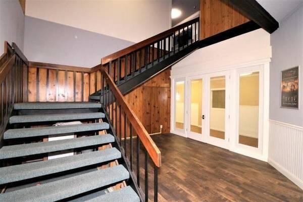 More Photos Of 1530-1538 Market St, Redding Office For Lease