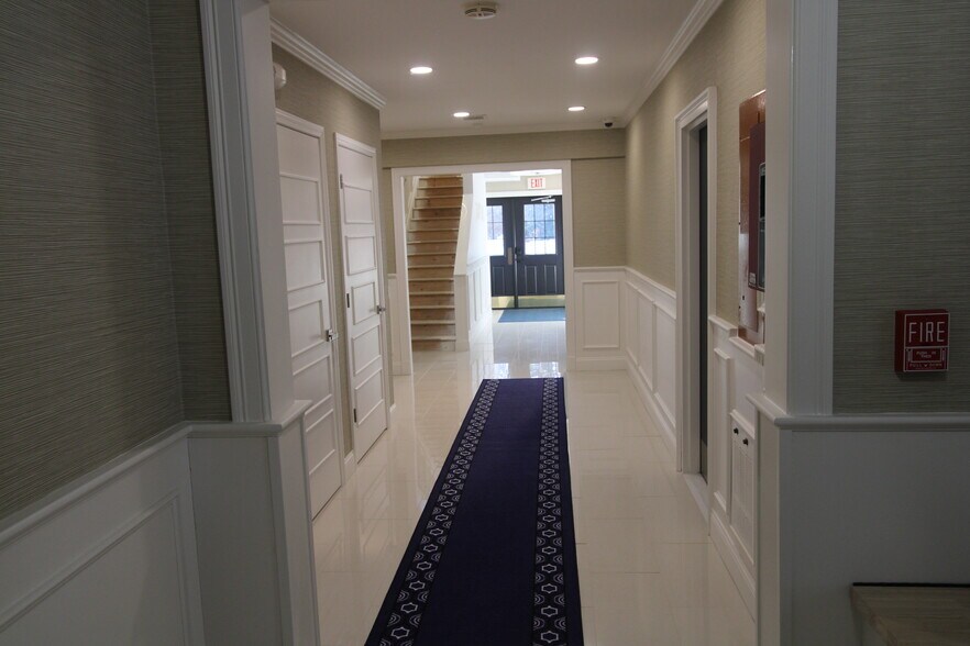 More Photos Of 24 Battle St, Somers Medical For Lease