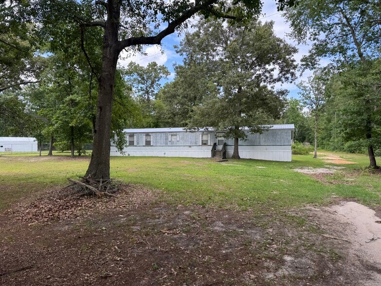 More Photos Of 399 Ireland Dr, Lumber Bridge Multifamily For Sale