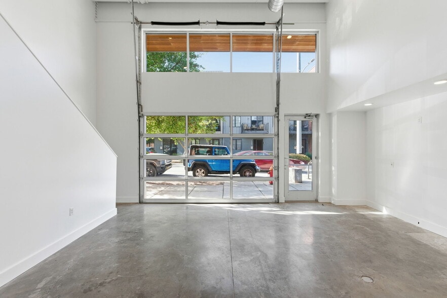 Primary Photo Of 1250 Martin St, Nashville General Retail For Lease