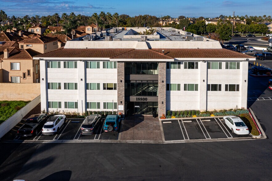 More Photos Of 18800 Main St, Huntington Beach Medical For Lease