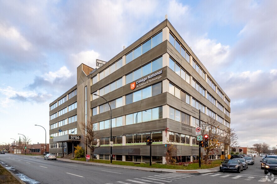 Primary Photo Of 3750 Boul Crémazie E, Montréal Office For Lease