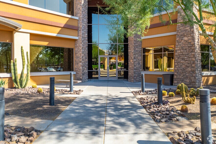 More Photos Of 9375 E Shea Blvd, Scottsdale Coworking Space