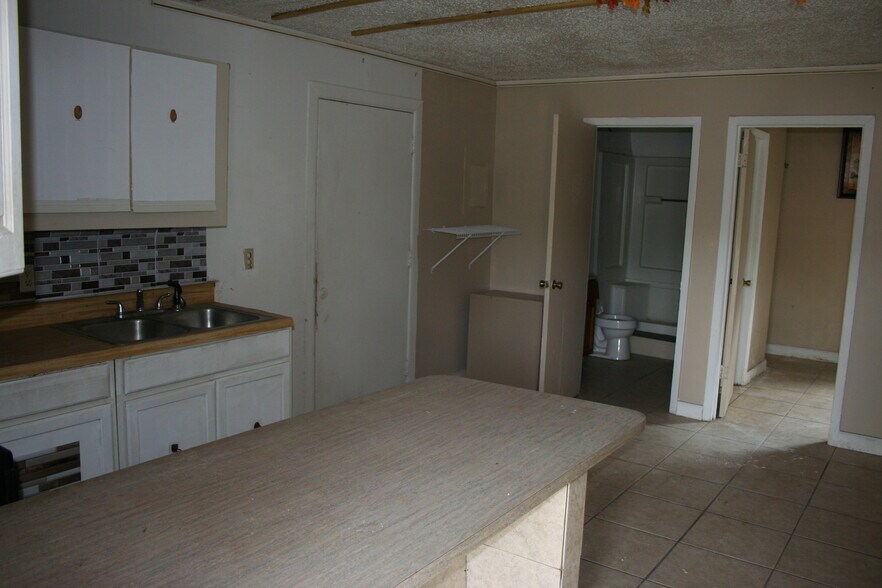 More Photos Of 12959 NE 250th Ct, Fort Mc Coy Freestanding For Sale