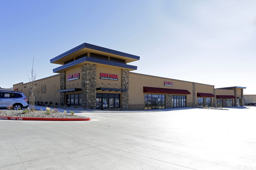 More Photos Of 13271 Bass Pro Dr, Colorado Springs Freestanding For Lease