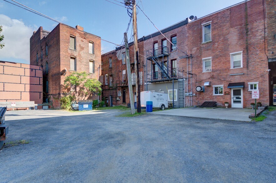 More Photos Of 19-21 W Main St, Johnstown Restaurant For Sale