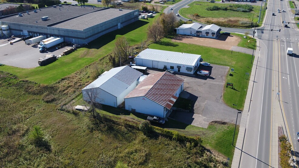 More Photos Of 5603 Highway 12 SE, Delano Warehouse For Lease