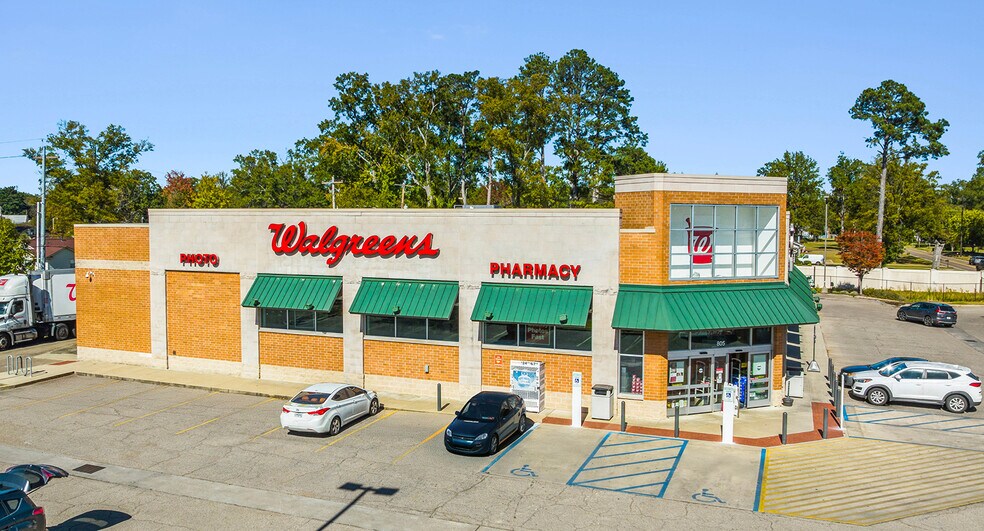More Photos Of 607 Earl Frye Blvd, Amory Drugstore For Sale