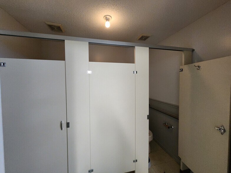 More Photos Of 95 Truman Rd, Hawkinsville Assisted Living For Sale