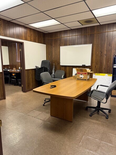 More Photos Of 303 E Parson St, Galion Manufacturing For Sale