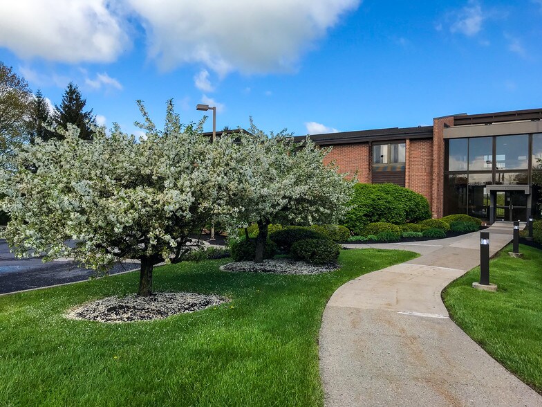 More Photos Of 270 Walker Dr, State College Loft Creative Space For Lease