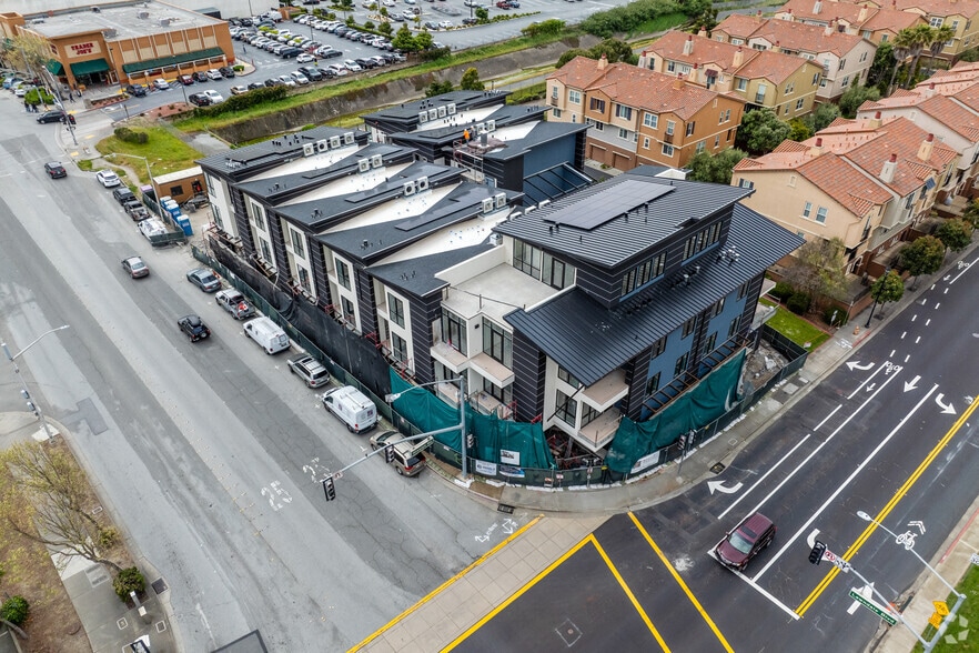 More Photos Of 889 Mc Lellan Dr S, South San Francisco Apartments For Sale