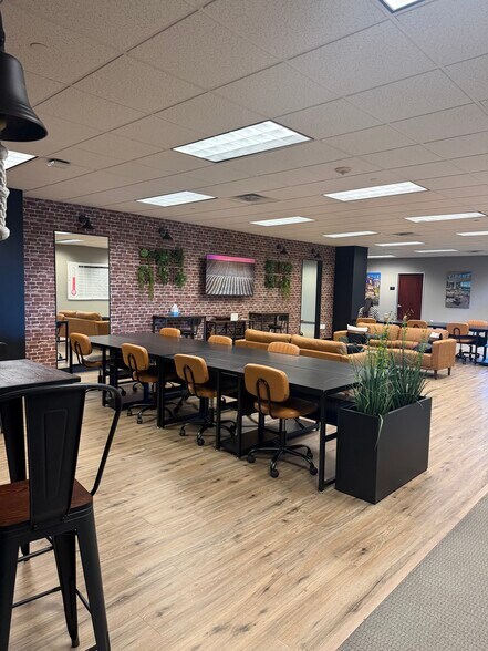More Photos Of 10100 W Charleston Blvd, Las Vegas Medical For Lease