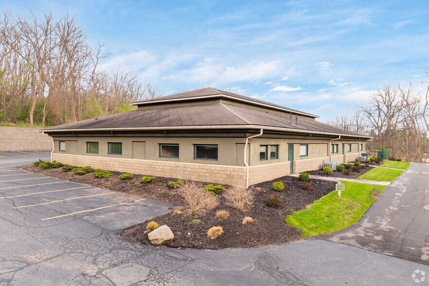 More Photos Of 1600 Moseley Rd, Fairport Office For Lease