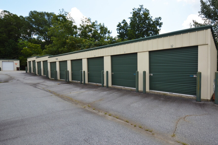 More Photos Of 505 Turner St, Thomasville Warehouse For Lease
