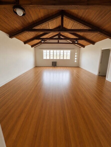 More Photos Of 1209 E Garfield Ave, Glendale Schools For Lease
