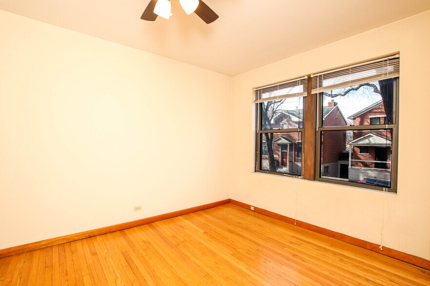 More Photos Of 3751 N Marshfield Ave, Chicago Apartments For Sale