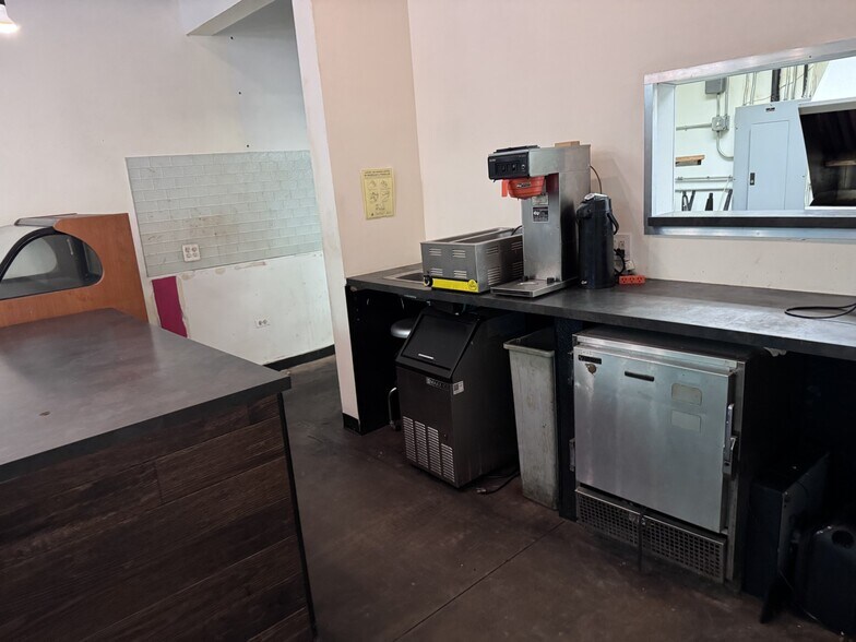 More Photos Of 873 N Larrabee St, Chicago Apartments For Sale