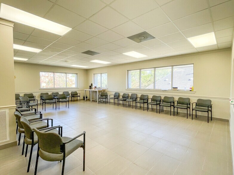 More Photos Of 7434 Picardy Ave, Baton Rouge Office For Lease