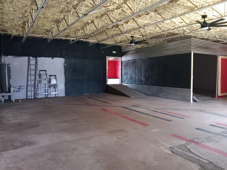 More Photos Of 208 W Rancier Ave, Killeen Storefront For Lease