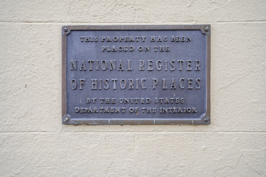 More Photos Of 419 S State St, Dover Office For Sale