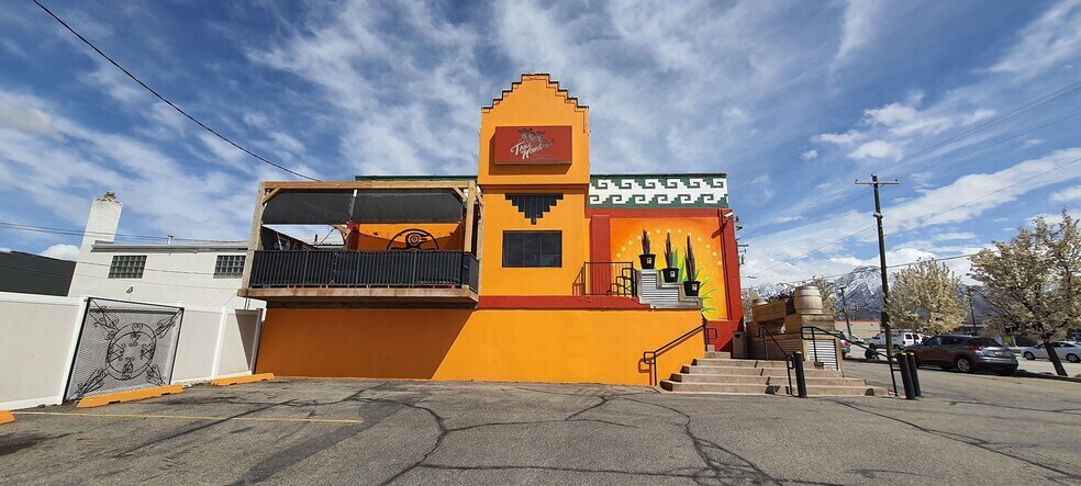 More Photos Of 3298 Highland Dr, Salt Lake City Restaurant For Sale