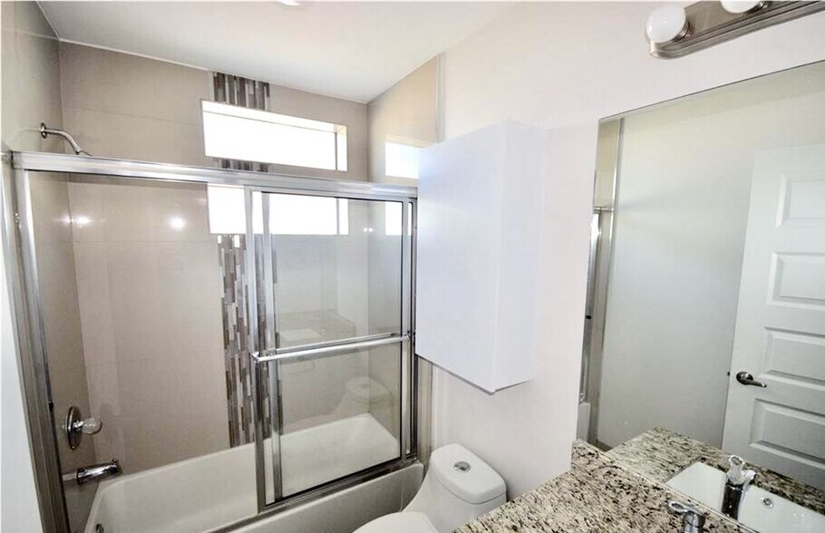 More Photos Of 1202 Upas Dr, Edinburg Apartments For Sale