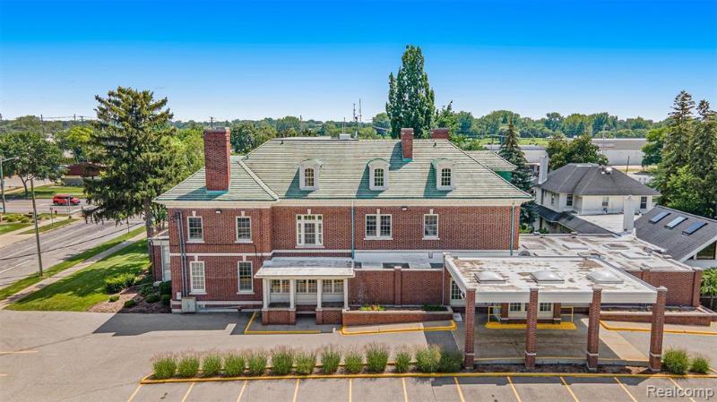 More Photos Of 925 N Michigan Ave, Saginaw Medical For Sale