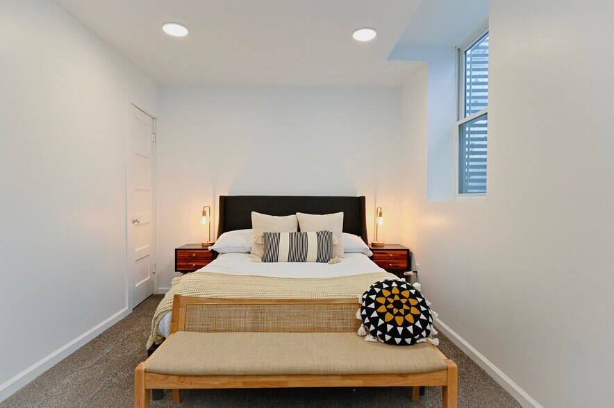 More Photos Of 5519 Northwest Radial Hwy, Omaha Medical For Sale