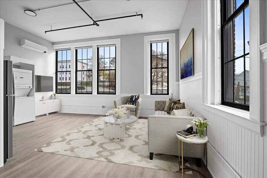 More Photos Of 22 Waverly St, Worcester Apartments For Sale