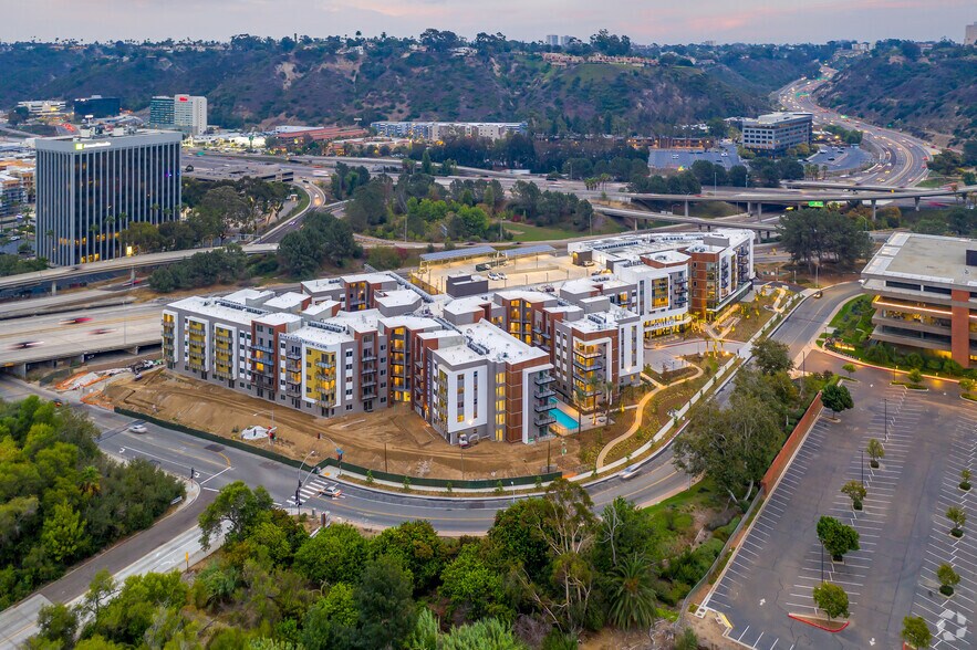 More Photos Of 375 Camino De La Reina, San Diego Multifamily For Sale