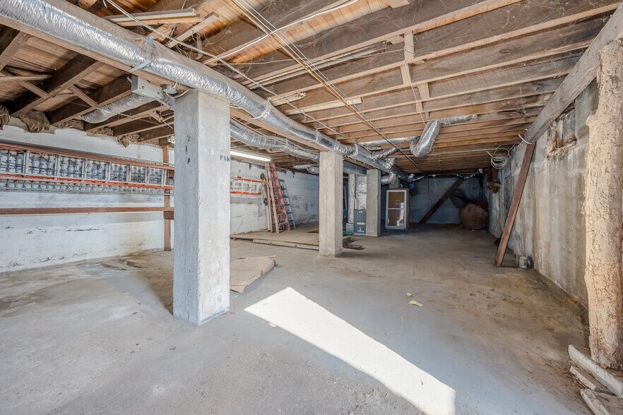 More Photos Of 2-20 Larkfield Rd, East Northport Storefront Retail Office For Sale