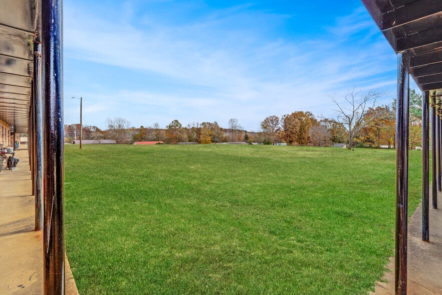 452 Ashe Ave, New Johnsonville, TN 37134 Apartments For Sale