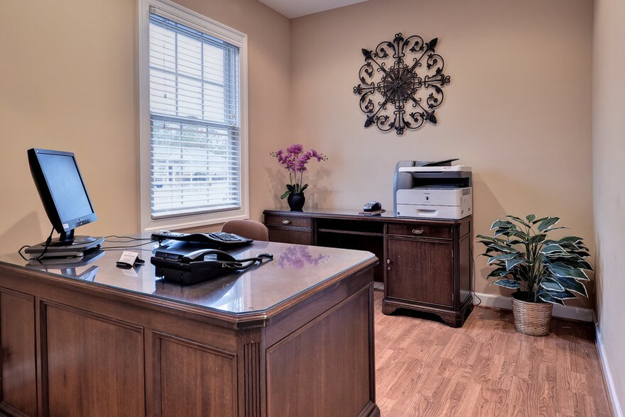 More Photos Of 12610 Patrick Henry Dr, Newport News Office For Sale
