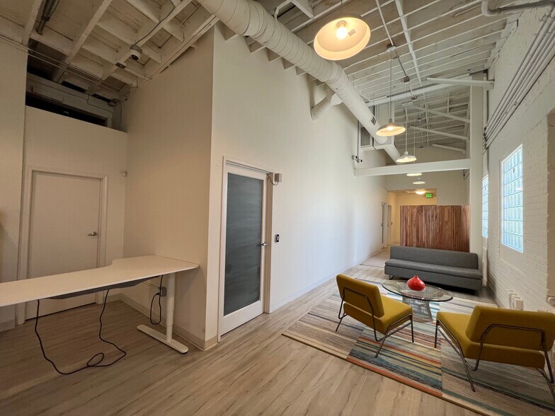More Photos Of 2662-2684 Lacy St, Los Angeles Loft Creative Space For Lease