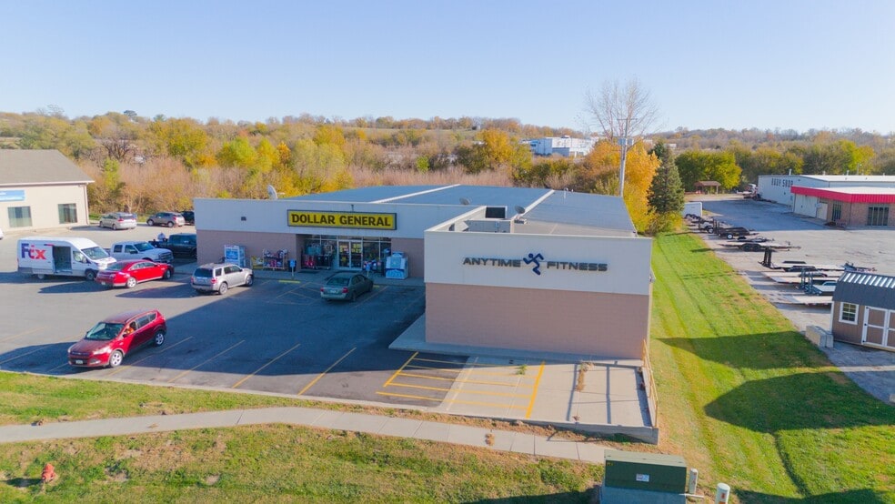 More Photos Of 1205 S Locust St, Glenwood Storefront For Sale