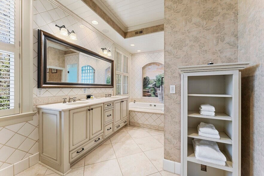 More Photos Of 60 Woodside Dr, Brevard Hospitality For Sale