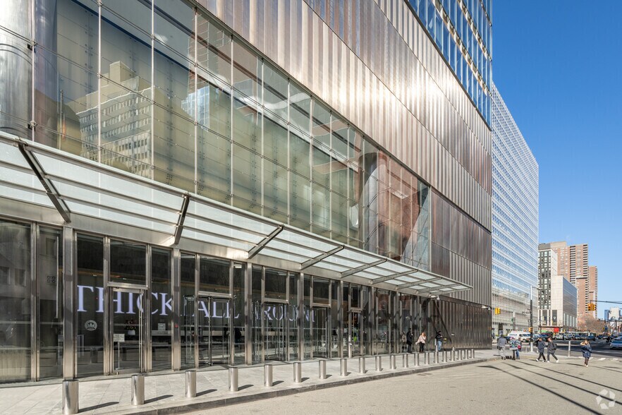 More Photos Of 7 World Trade Center, New York Coworking Space