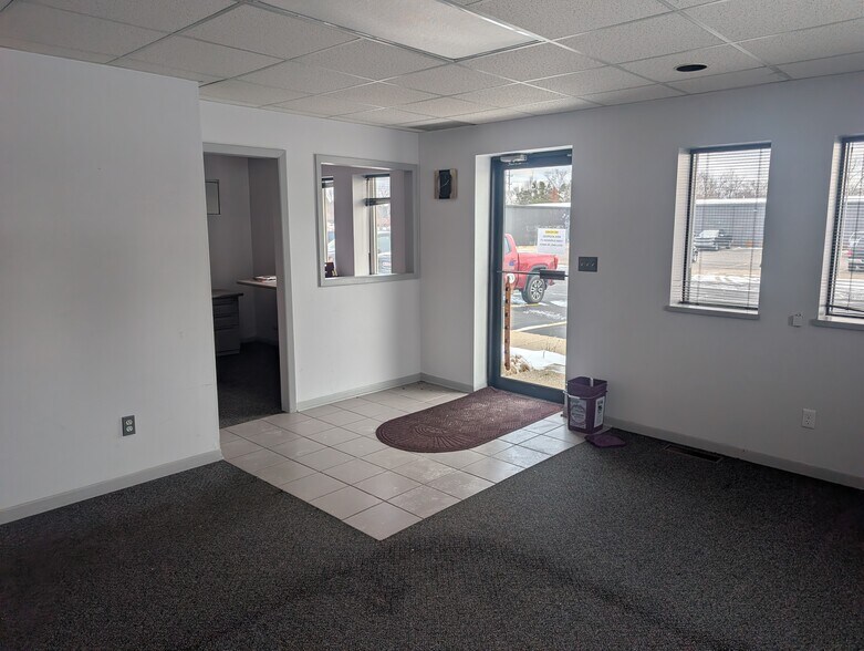 More Photos Of 10841 Paw Paw St, Holland Manufacturing For Sale