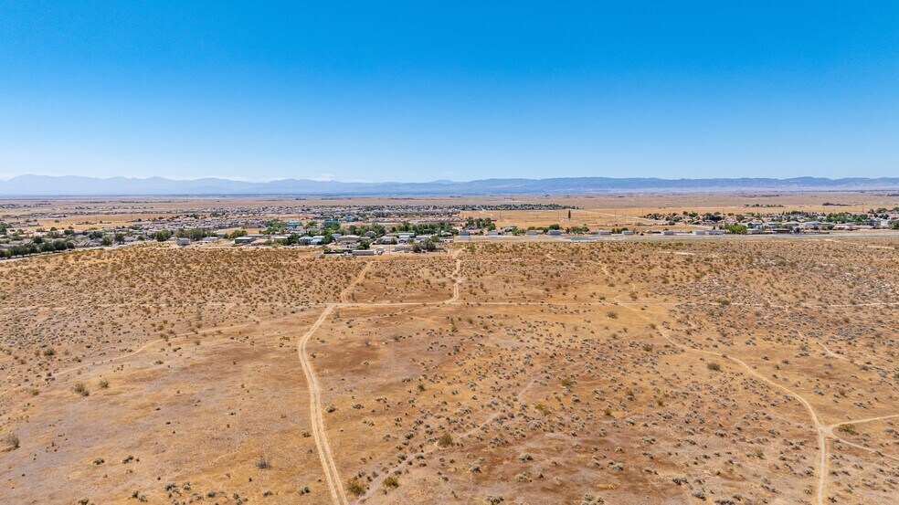 More Photos Of 4000 Truman Rd rd, Rosamond Land For Sale